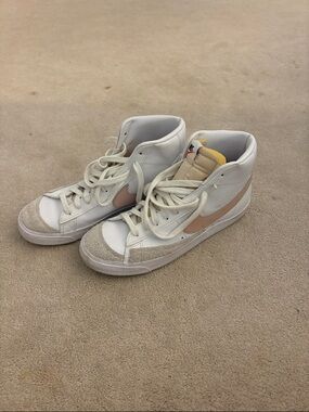 Nike Women's White High-Top Sneakers with Peach Swoosh and Cream Accents